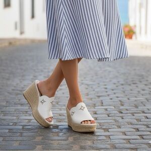 Kate Spade Espadrille Wedge Sandals White Leather Sz 8.5 Floral Cut Out CUTE!